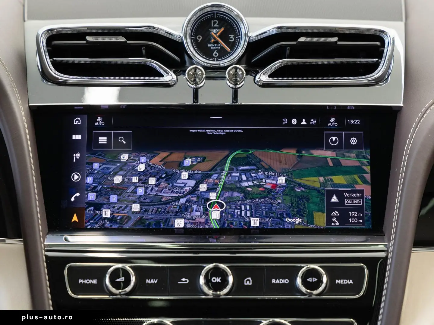 Bentayga V8 von BENTLEY FRANKFURT