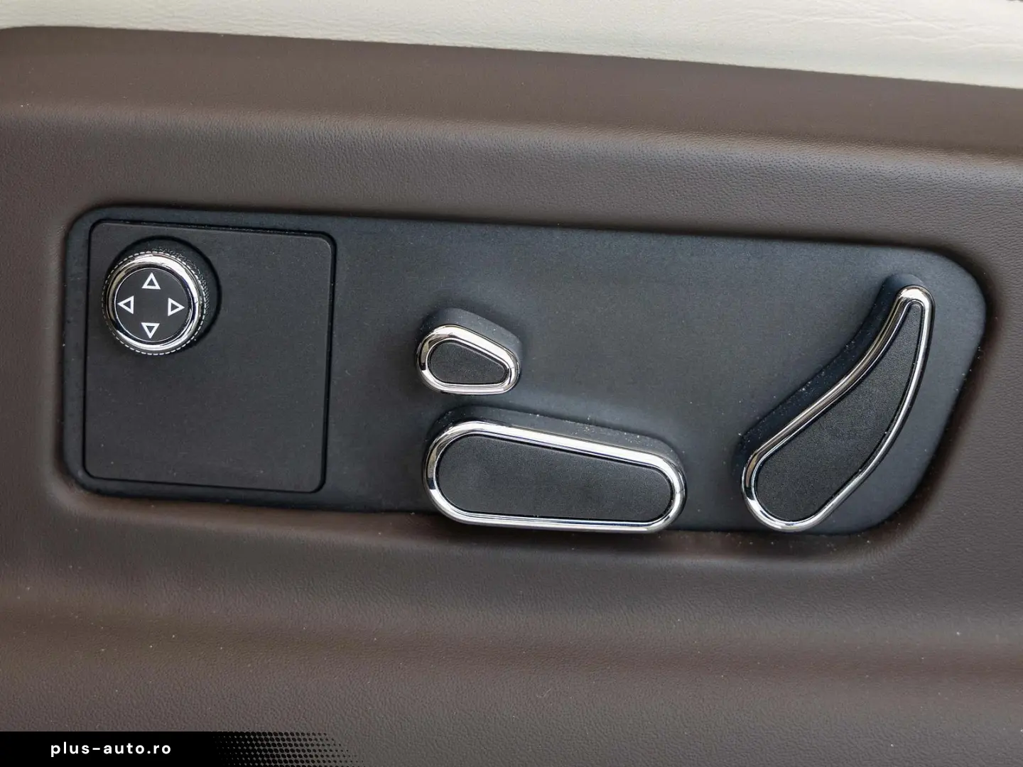 Bentayga V8 von BENTLEY FRANKFURT