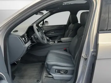 Bentayga V8 -1.HAND-BLACKLINE -BENTLEY BERLIN -