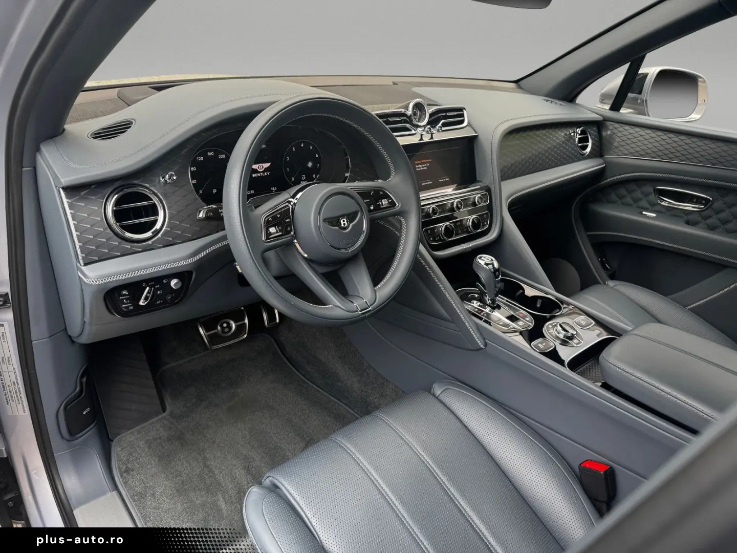 Bentayga V8 -1.HAND-BLACKLINE -BENTLEY BERLIN -