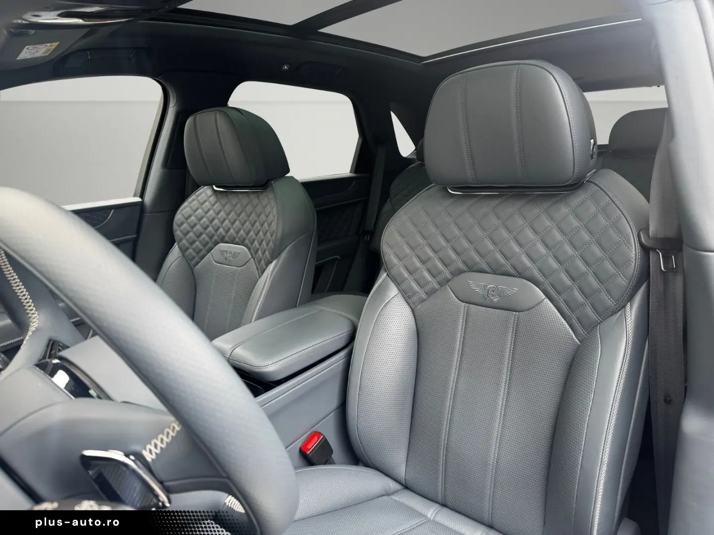 Bentayga V8 -1.HAND-BLACKLINE -BENTLEY BERLIN -