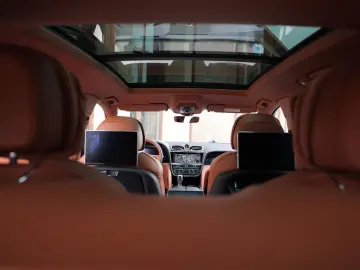 Bentayga 4.0 V8 EWB Azure 4WD Long Lang