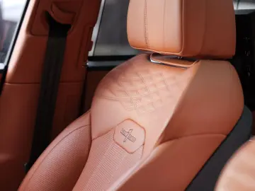 Bentayga 4.0 V8 EWB Azure 4WD Long Lang