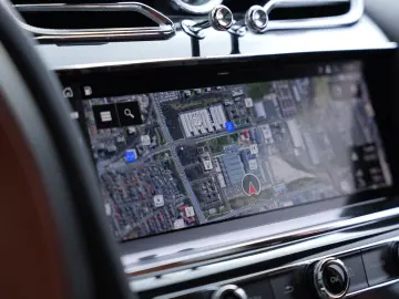 Bentayga 4.0 V8 EWB Azure 4WD Long Lang