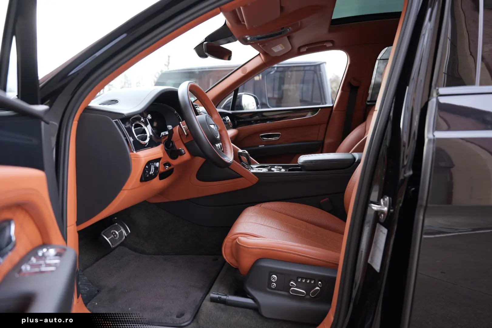 Bentayga 4.0 V8 EWB Azure 4WD Long Lang