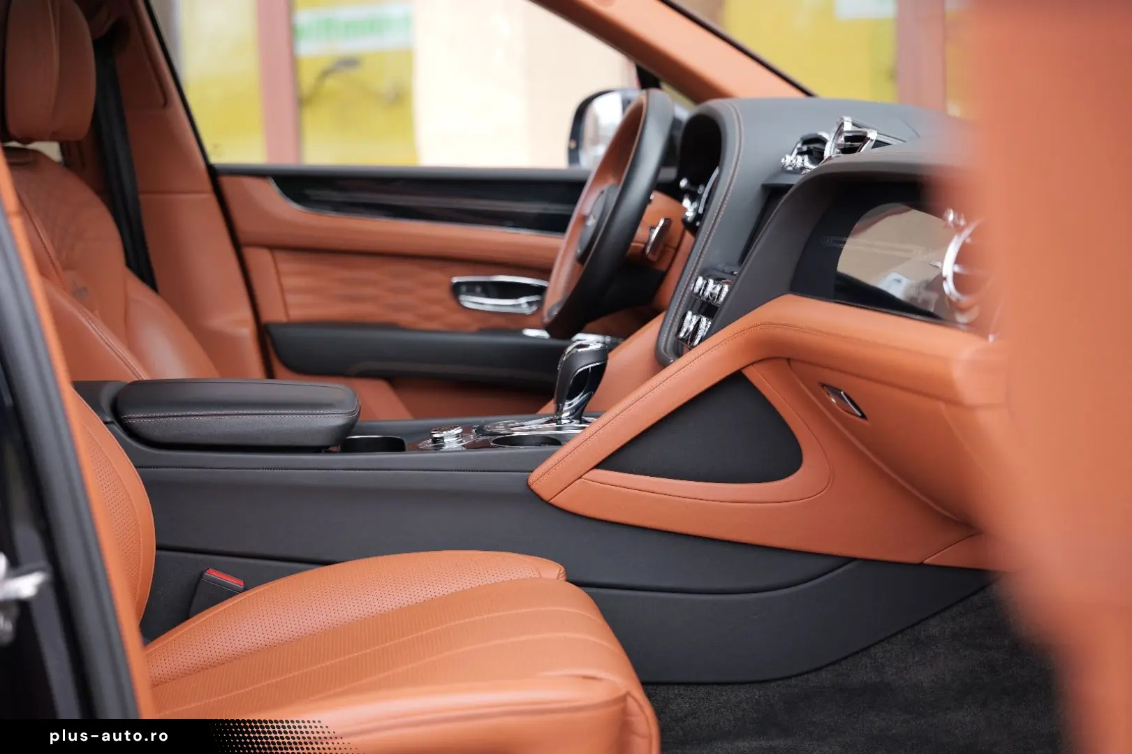 Bentayga 4.0 V8 EWB Azure 4WD Long Lang