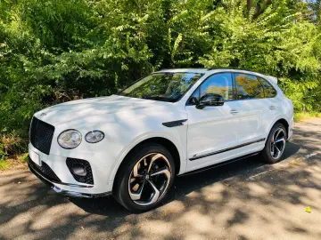 Bentayga 4.0 V8 S   1. Hand   Neuwertig