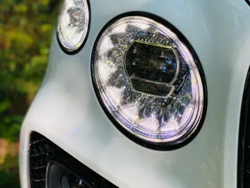 Bentayga 4.0 V8 S   1. Hand   Neuwertig