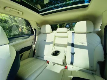 Bentayga 4.0 V8 S   1. Hand   Neuwertig