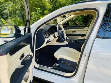 Bentayga 4.0 V8 S   1. Hand   Neuwertig