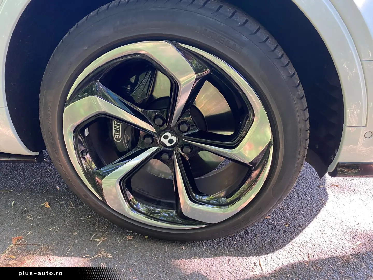 Bentayga 4.0 V8 S   1. Hand   Neuwertig