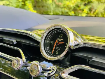 Bentayga 4.0 V8 S   1. Hand   Neuwertig