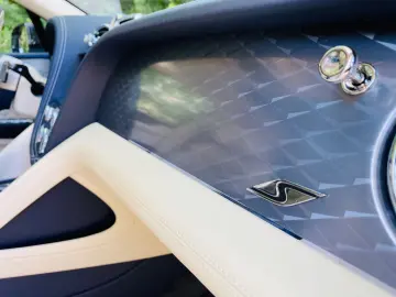 Bentayga 4.0 V8 S   1. Hand   Neuwertig