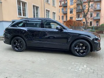 Bentayga V8S Blackline