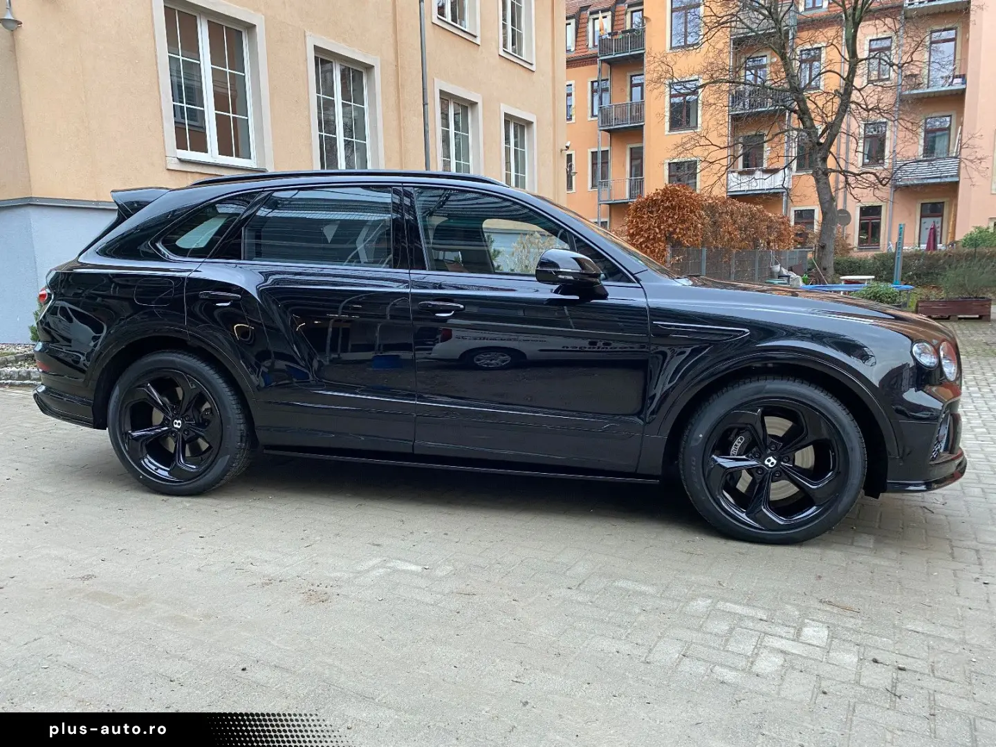 Bentayga V8S Blackline