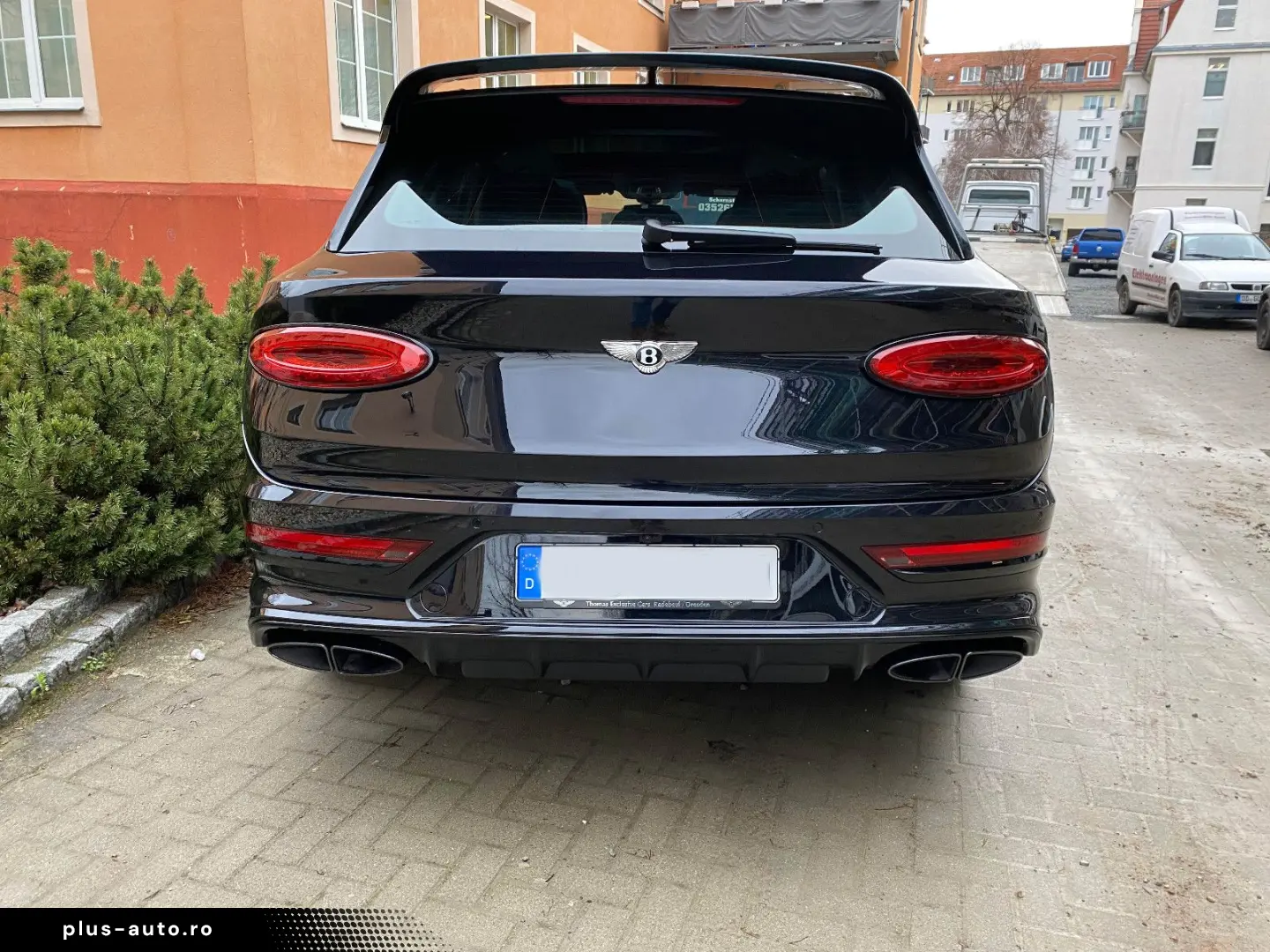 Bentayga V8S Blackline