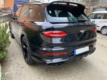 Bentayga V8S Blackline