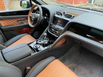 Bentayga V8S Blackline