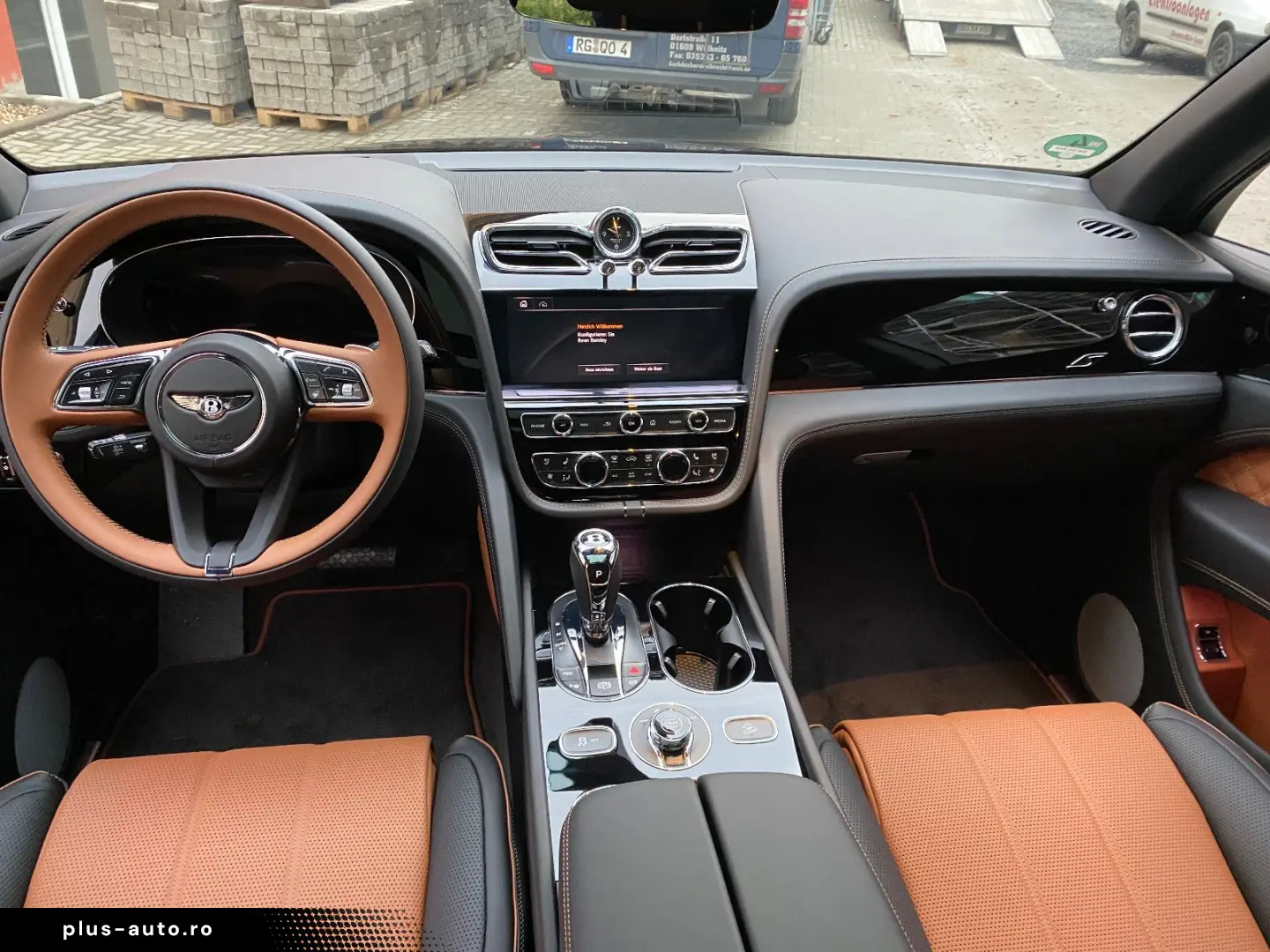 Bentayga V8S Blackline