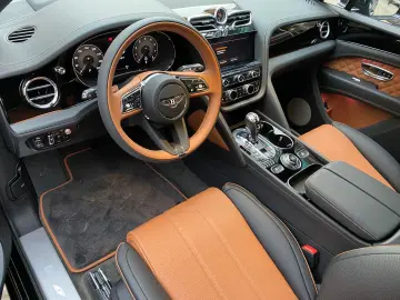 Bentayga V8S Blackline