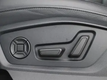 Q7 55 TFSI Q Tip. S line LED Luft HuD ACC 360  A