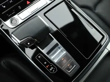 Q7 55 TFSI Q Tip. S line LED Luft HuD ACC 360  A