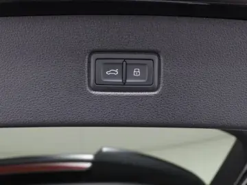 Q7 55 TFSI Q Tip. S line LED Luft HuD ACC 360  A