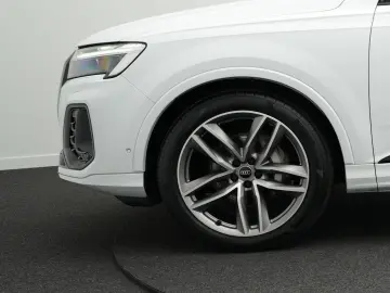Q7 S line 45 TDI qu.  AHK HdUp Luft Matrix 8fach
