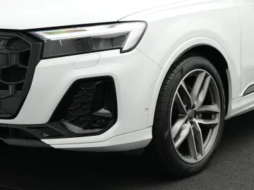 Q7 S line 45 TDI qu.  AHK HdUp Luft Matrix 8fach