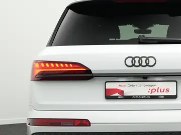 Q7 S line 45 TDI qu.  AHK HdUp Luft Matrix 8fach