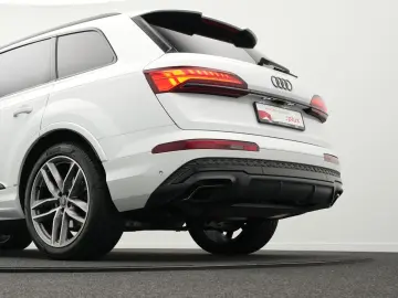 Q7 S line 45 TDI qu.  AHK HdUp Luft Matrix 8fach