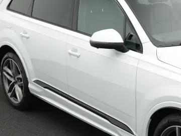 Q7 S line 45 TDI qu.  AHK HdUp Luft Matrix 8fach
