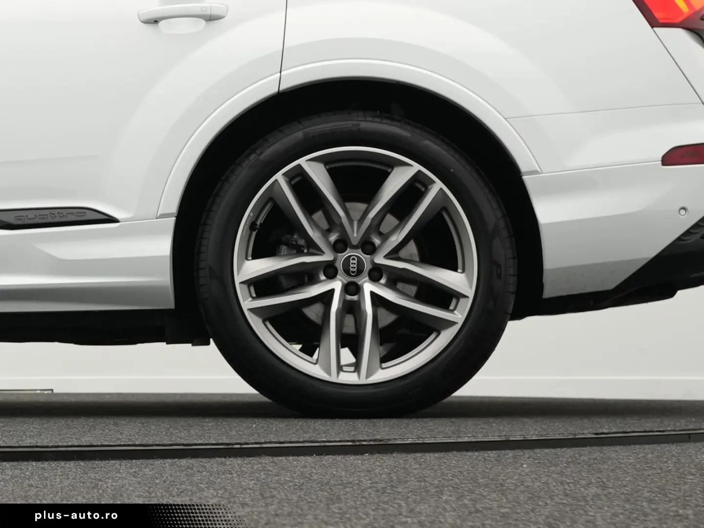 Q7 S line 45 TDI qu.  AHK HdUp Luft Matrix 8fach