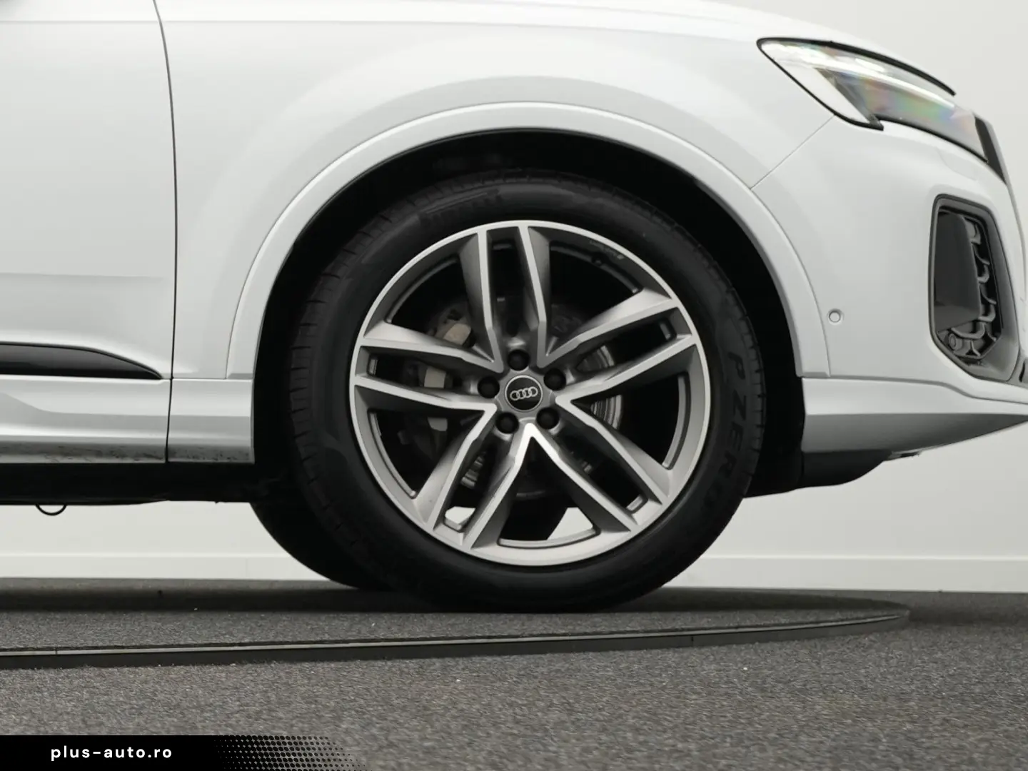 Q7 S line 45 TDI qu.  AHK HdUp Luft Matrix 8fach