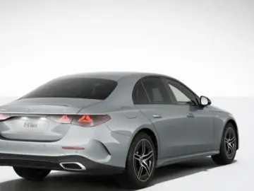 E 300de 4M AMG Digital Light Fahrass  Memory 360