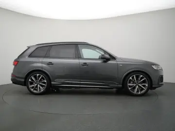 Q7 S line 7-SITZER STANDHZ LASER PANO B&O LUFT