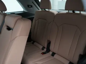 Q7 S line 7-SITZER STANDHZ LASER PANO B&O LUFT