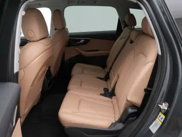 Q7 S line 7-SITZER STANDHZ LASER PANO B&O LUFT