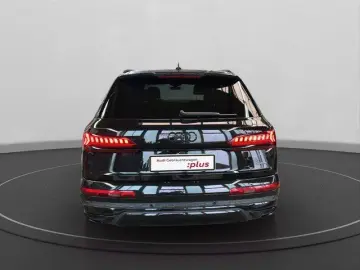 Q7 55 TFSI quattro S line AHK MATRIX MATRIX SZH