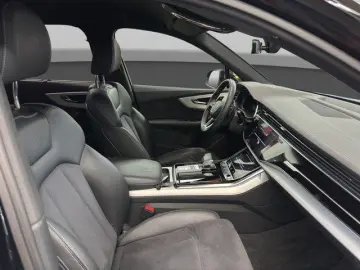 Q7 55 TFSI quattro S line AHK MATRIX MATRIX SZH