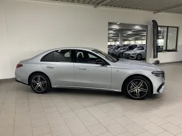 E 300 de 4M AMG NIGHT DISTR AHK LED KAMERA KLIMA