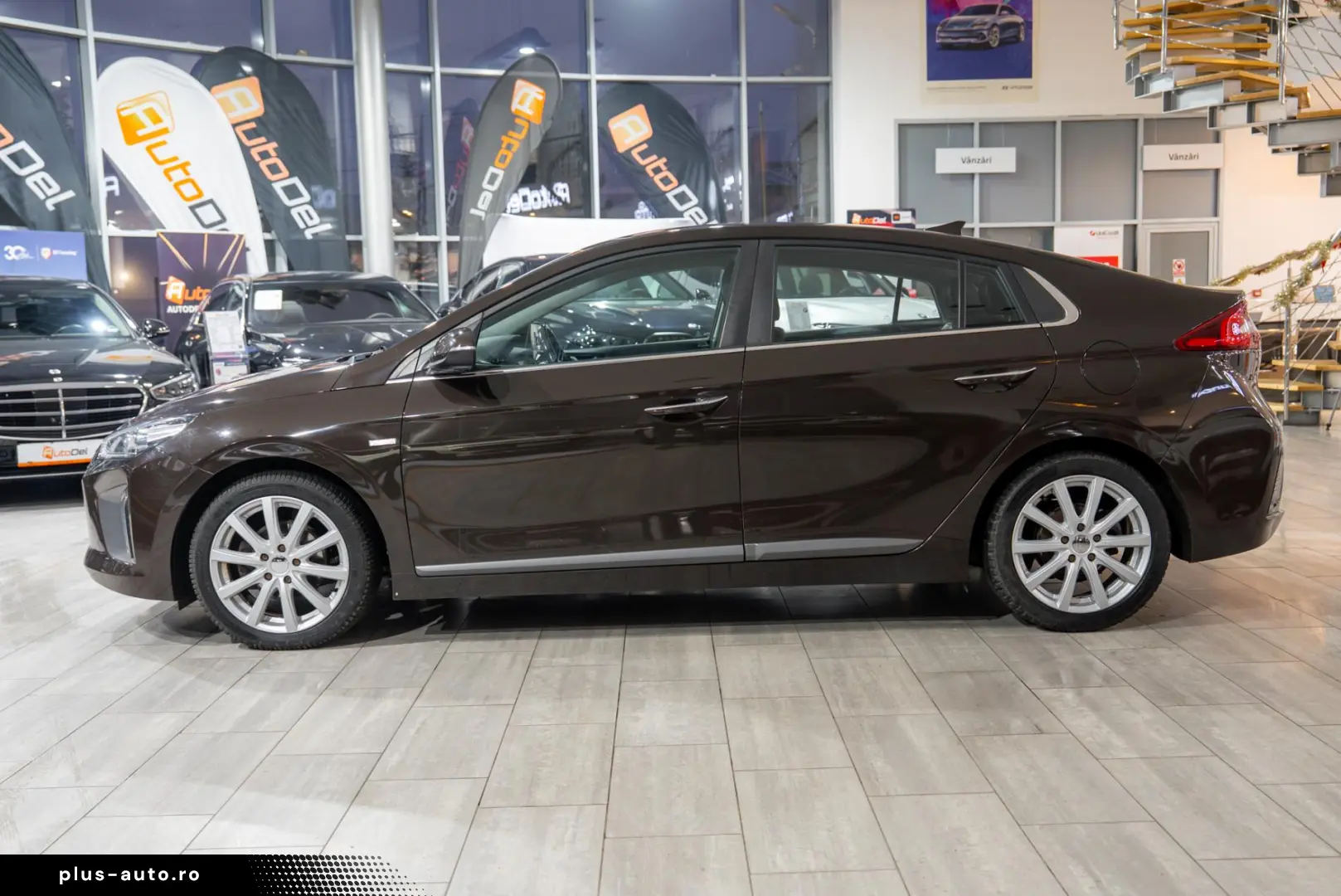 Hyundai Ioniq  Premium  Hybrid