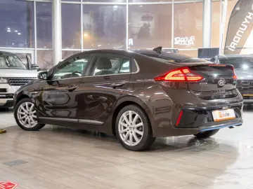 Hyundai Ioniq  Premium  Hybrid