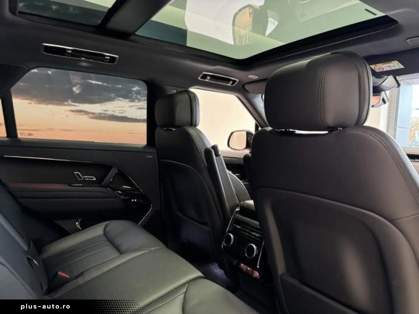 Range Rover Sport D300 Dyn Black Pack SE AHK HUD