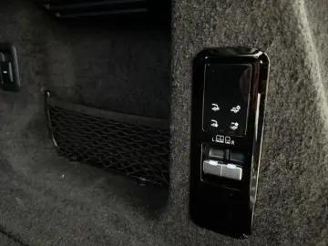 Range Rover Sport D300 Dyn Black Pack SE AHK HUD