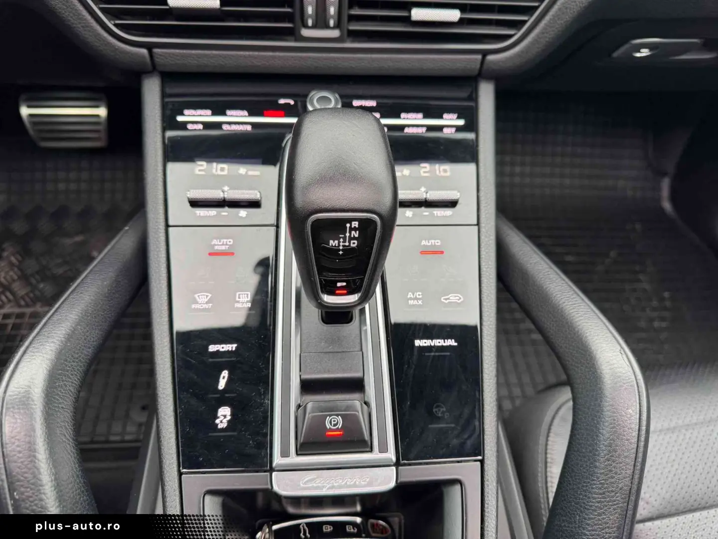 Porsche Cayenne 2020