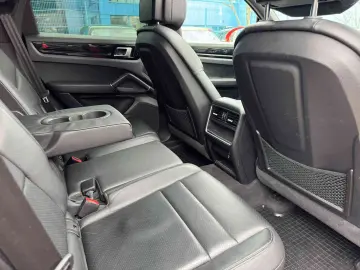 Porsche Cayenne 2020