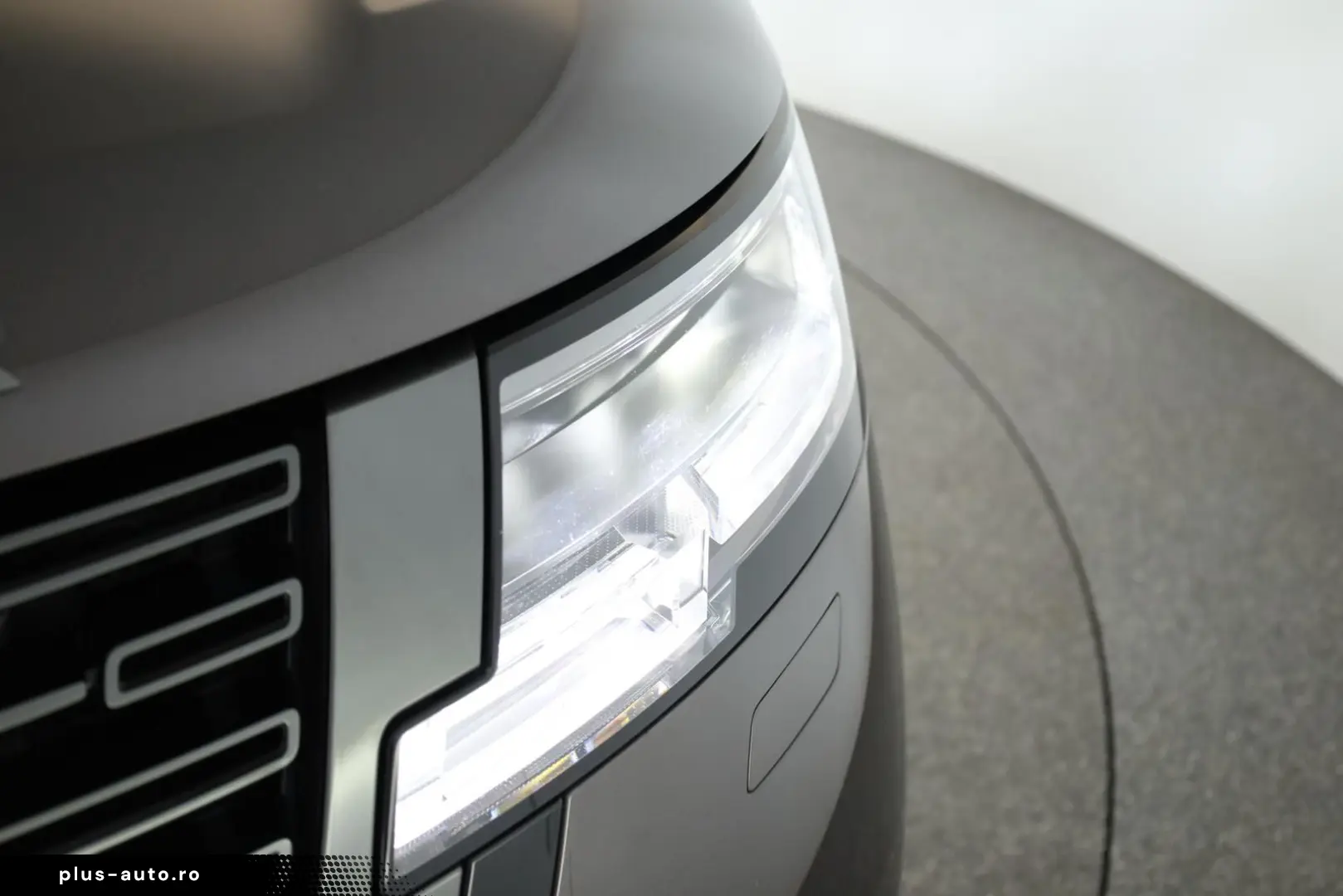 Range Rover P440e SE SHADOW Pixel Pano 360 22