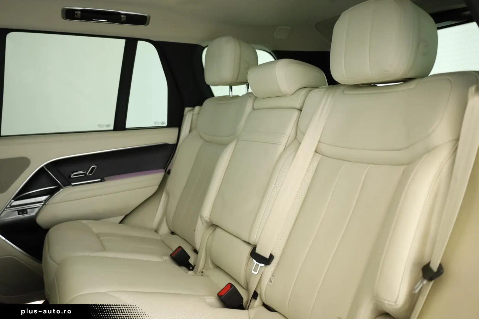 Range Rover P440e SE SHADOW Pixel Pano 360 22