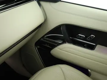 Range Rover P440e SE SHADOW Pixel Pano 360 22